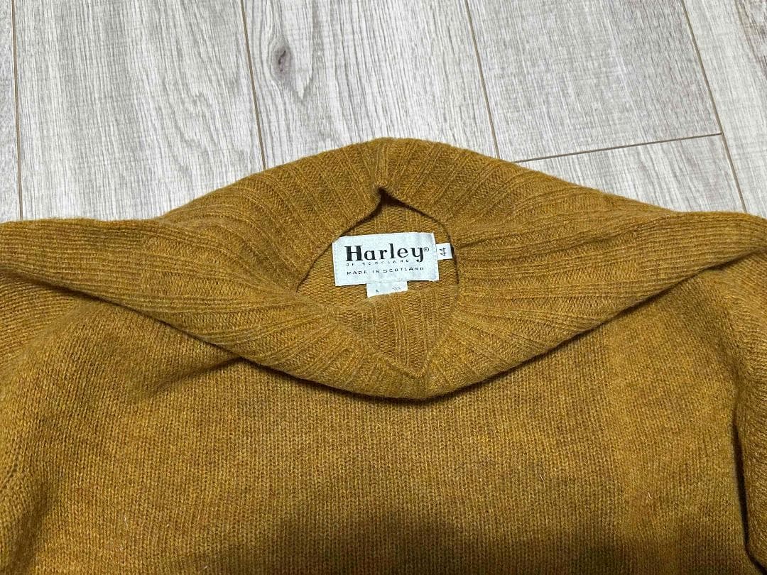 ハーレーオブスコットランド モックネックニットセーター マスタード 44