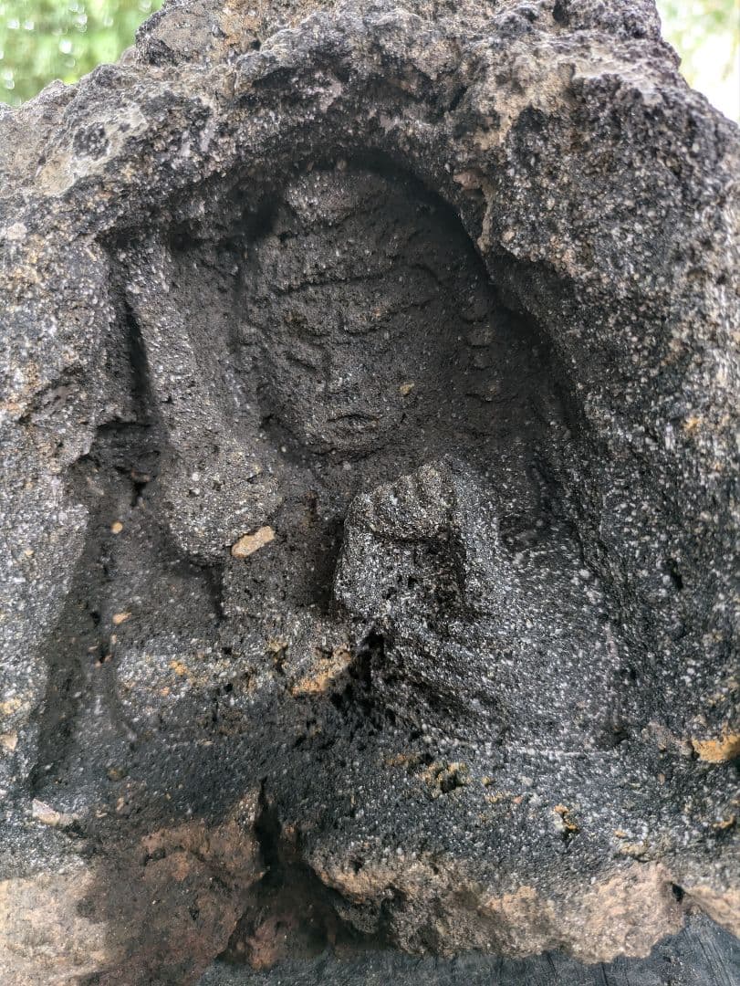 熔岩石仏、不動明王、熔岩不動明王、倉田辰彦作