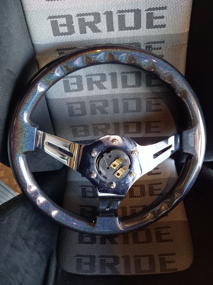 アベニューパフォーマンス　スターダストｘクローム　ステアリング　中古品