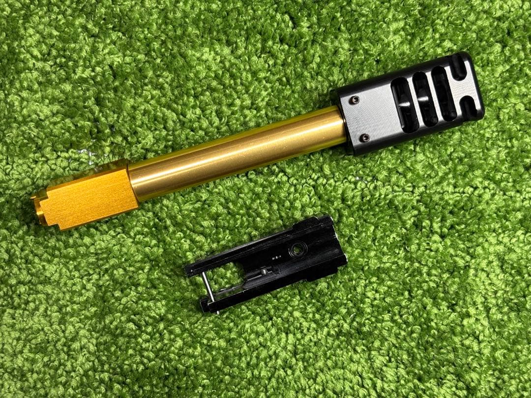 廃盤品　フリーダムアート 東京マルイグロック17/22用　次世代アキュコンプA