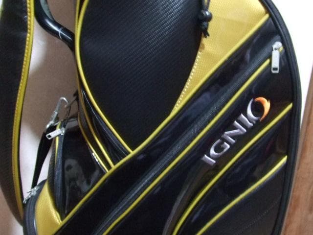 男性用ゴルフセット。IGNIOゴルフバック付 1Wはデカヘッドです。