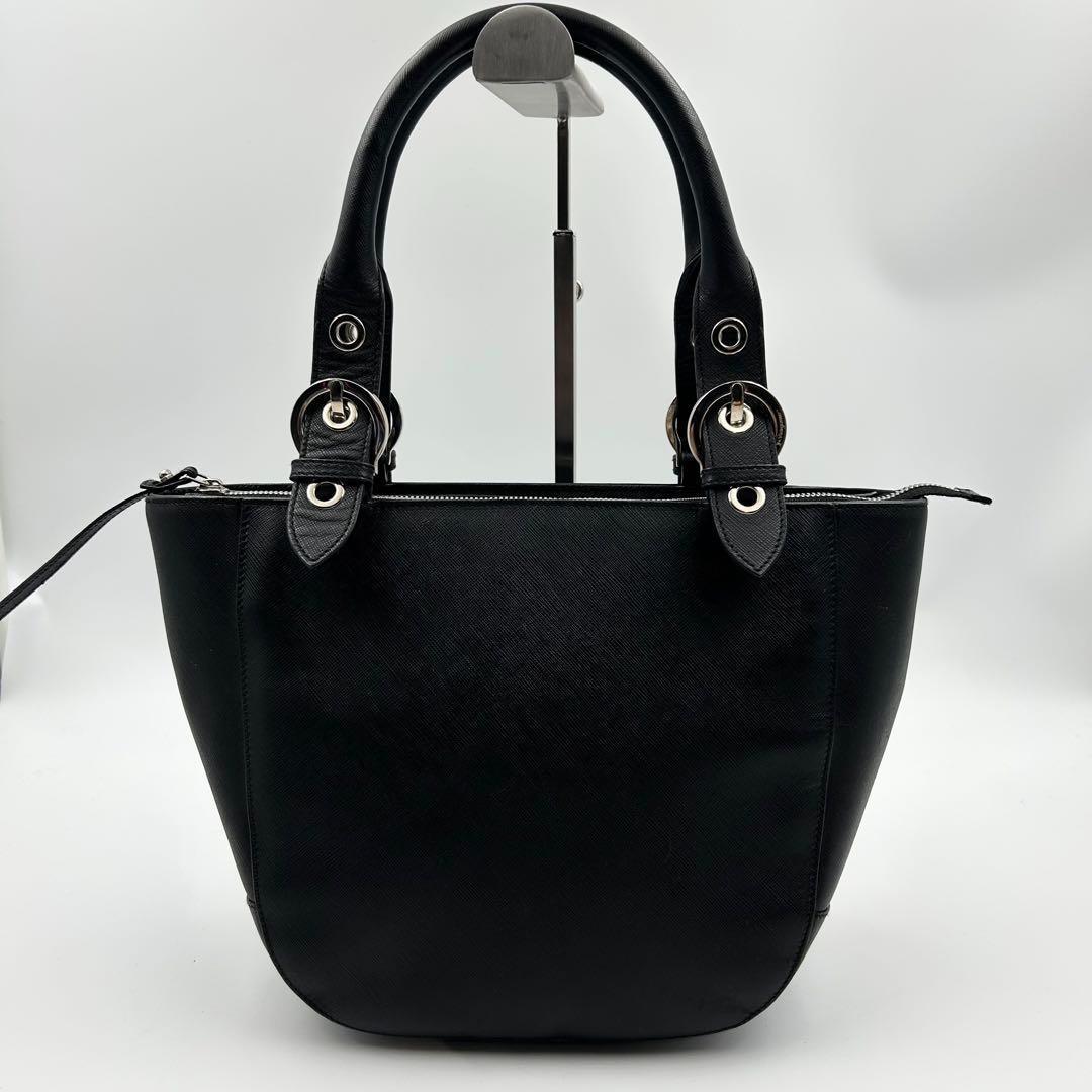 美品✨ フェラガモ ハンドバッグ サフィアーノレザー ブラック 裏地総柄 ロゴ