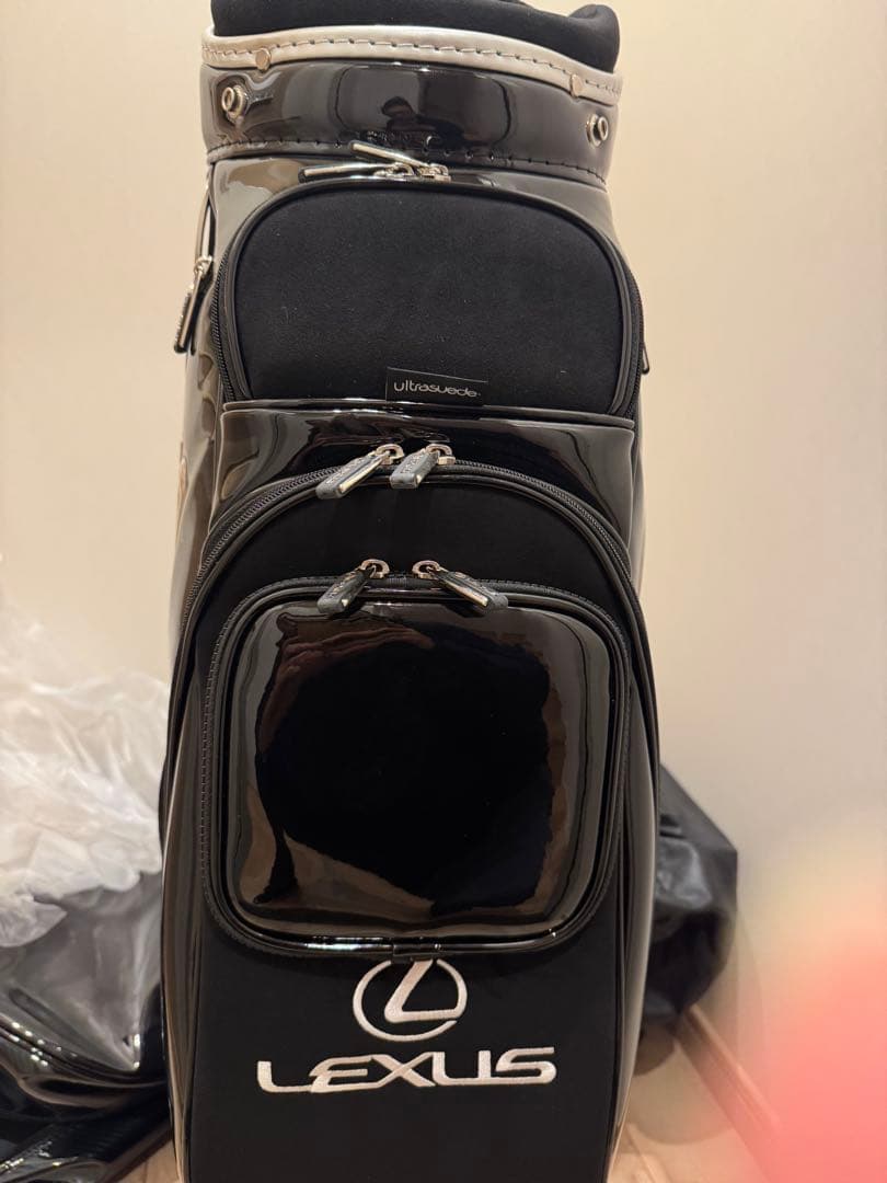 未使用シーリグ付き非売品！ご成約者用レクサス　ゴルフキャディバック最上位モデル。