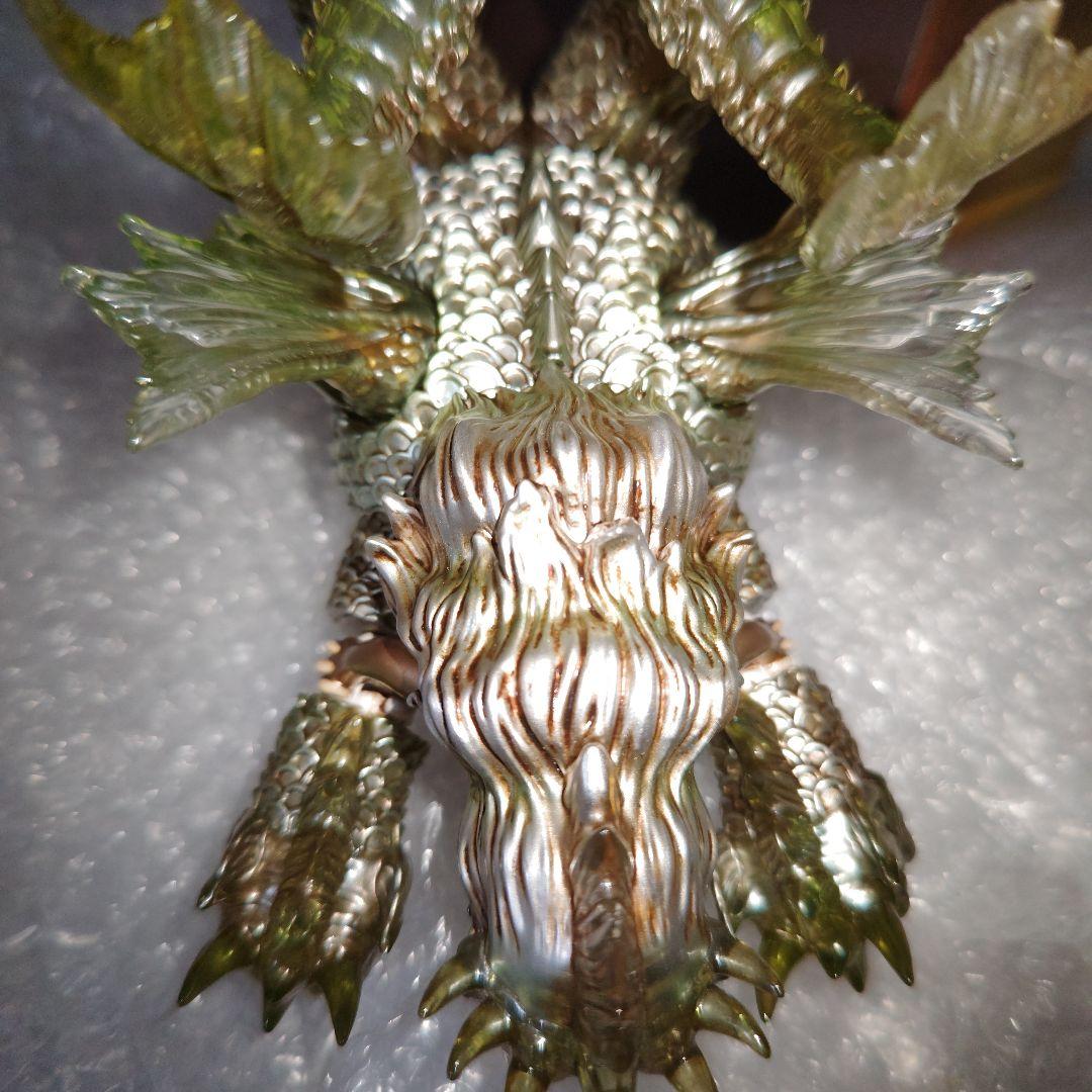 怪獣女王　DRAGORA　フィギュア　ソフビ