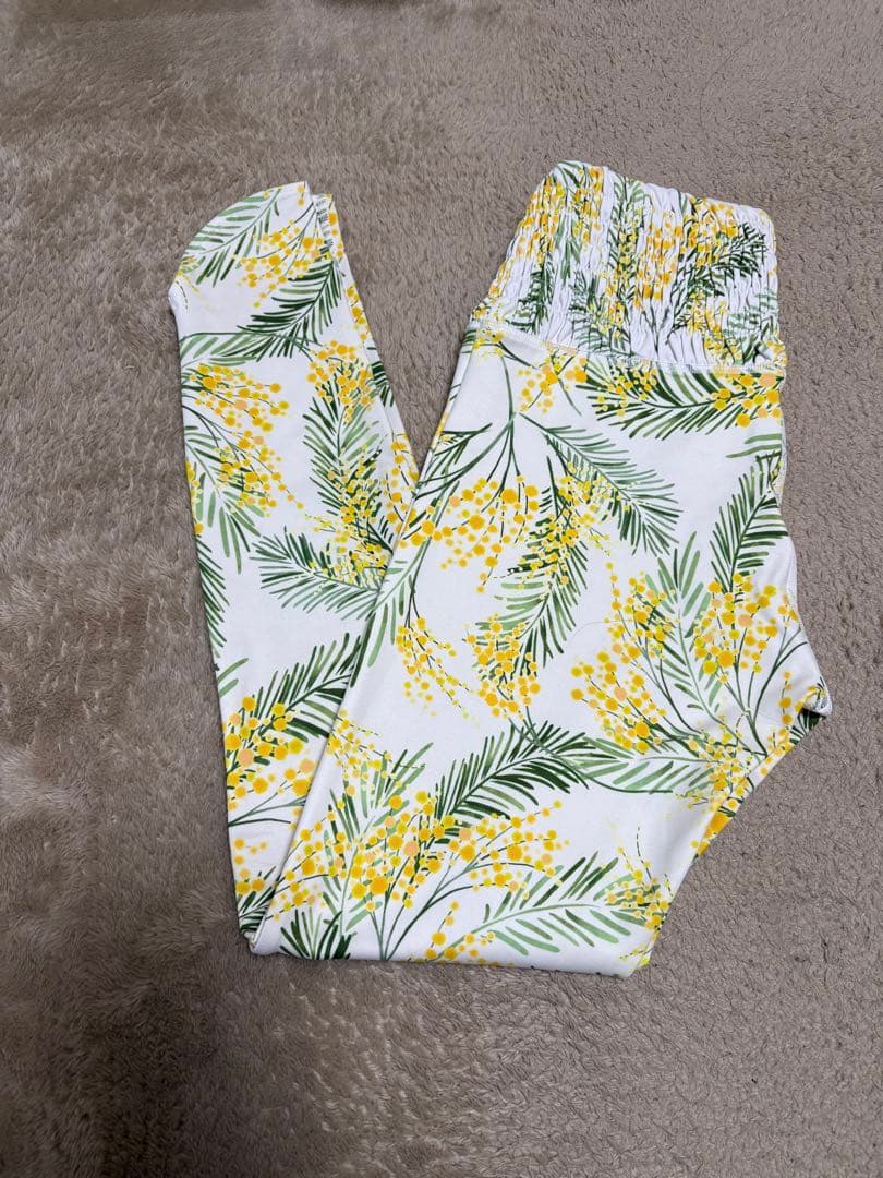 チェリー【SUKALA】スプリングフラワーカバーレギンスのみ