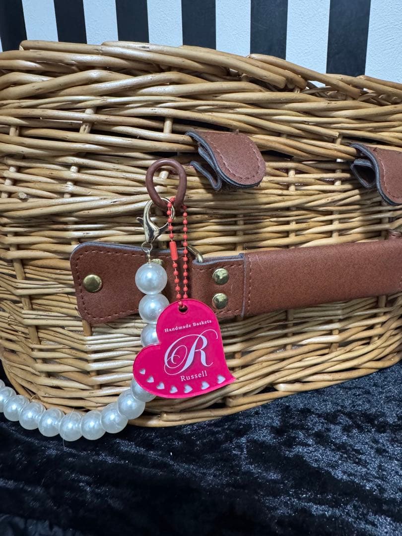 Russell ハート型　バスケット