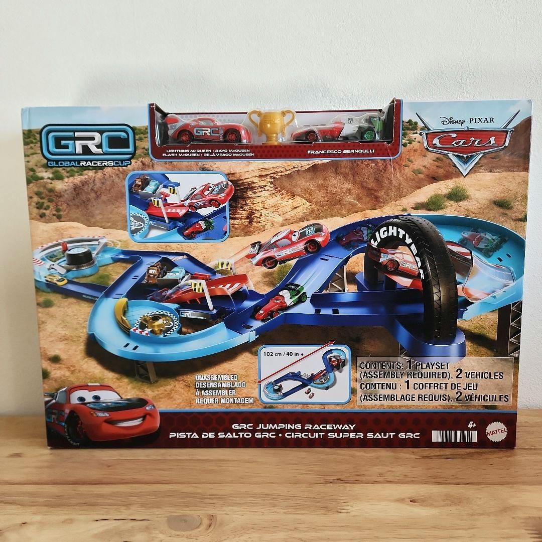 マテル カーズ GRC プレイセット ミニカー2台 マックィーン フランチェスコ