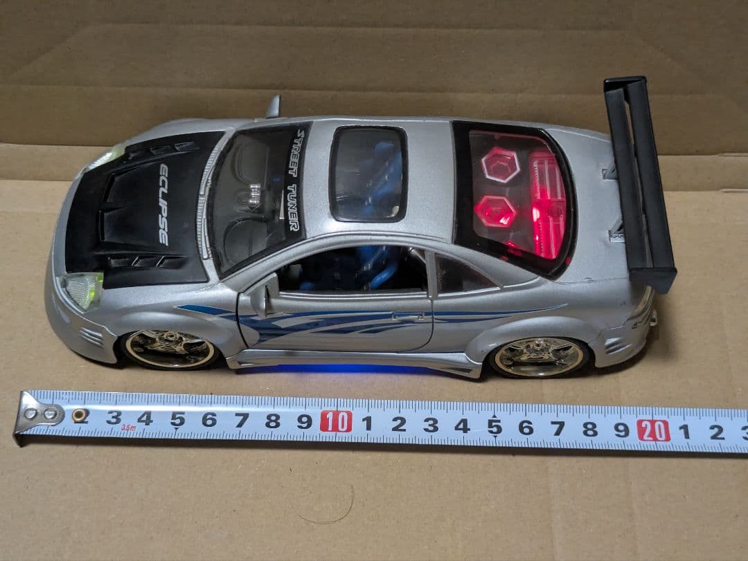 三菱エクリプス　ミニカー