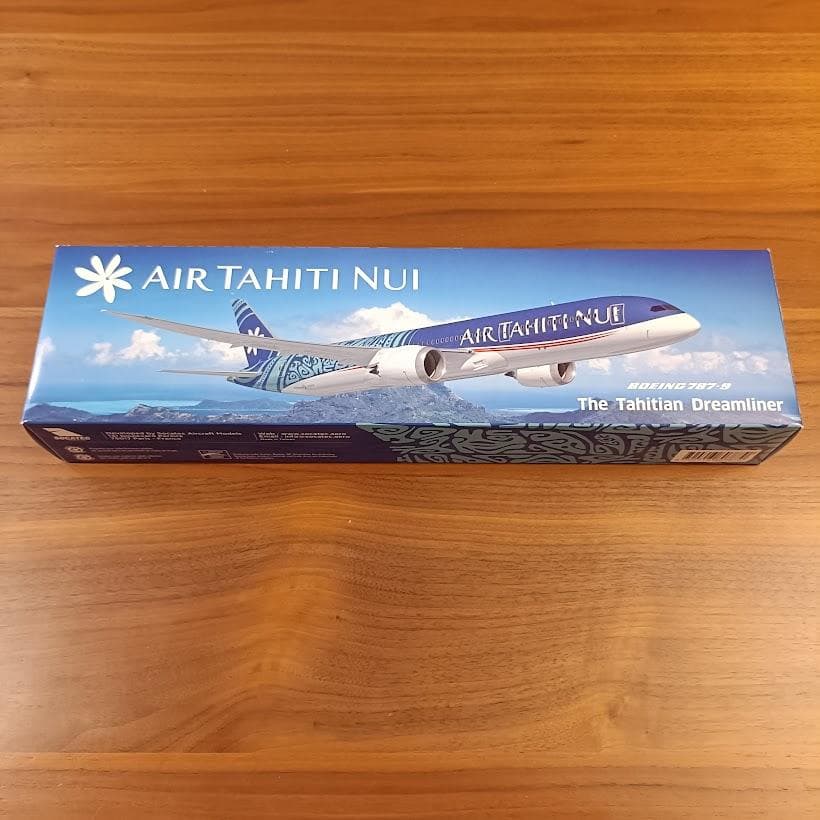 エア タヒチ ヌイ B787-9 モデルプレーン 1/200 新品 未組み立て