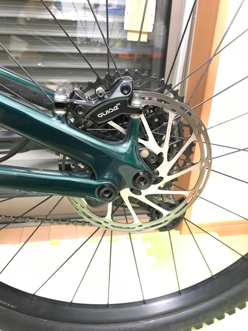 確認用Levo SL Comp Carbon Size S Tint Green