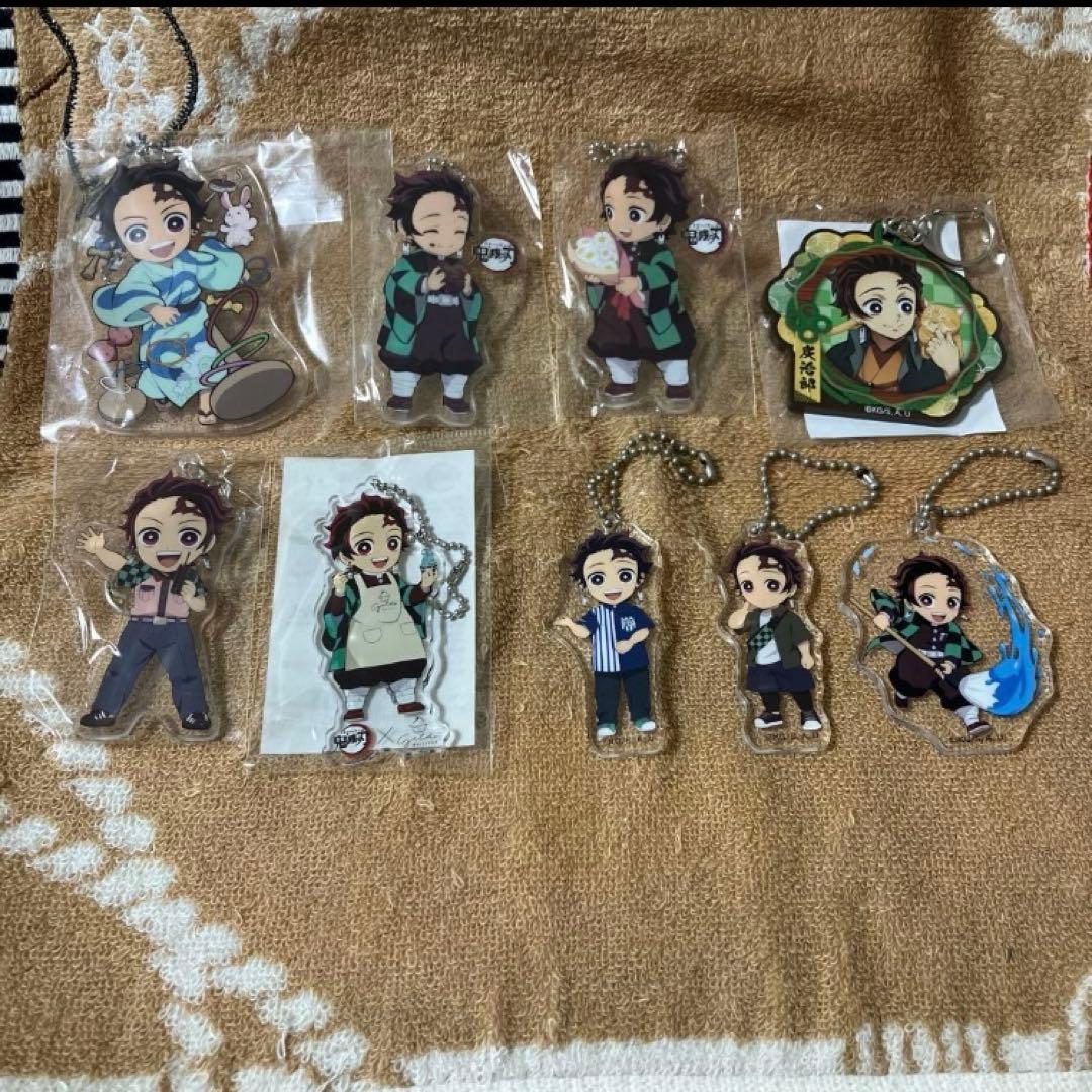 鬼滅の刃　アクリルキーホルダー9種　竈門炭治郎