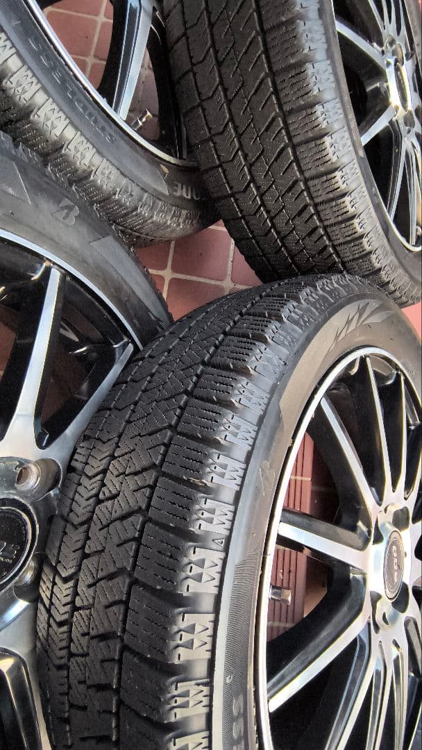 スタッドレス＆アルミホイール15インチ４本セット　送料込み