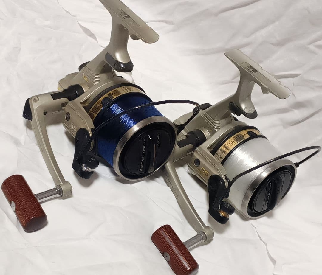ダイワロングビームSS-3000&2000遠投カゴ釣り専用リールまとめて2台
