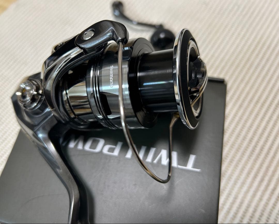 24 シマノ　ツインパワー　C5000XG