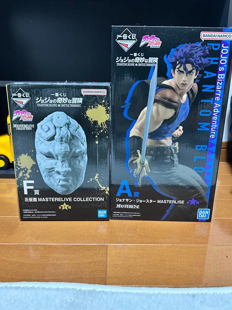 ジョジョ　一番くじ　ジョナサン、石仮面フィギュア