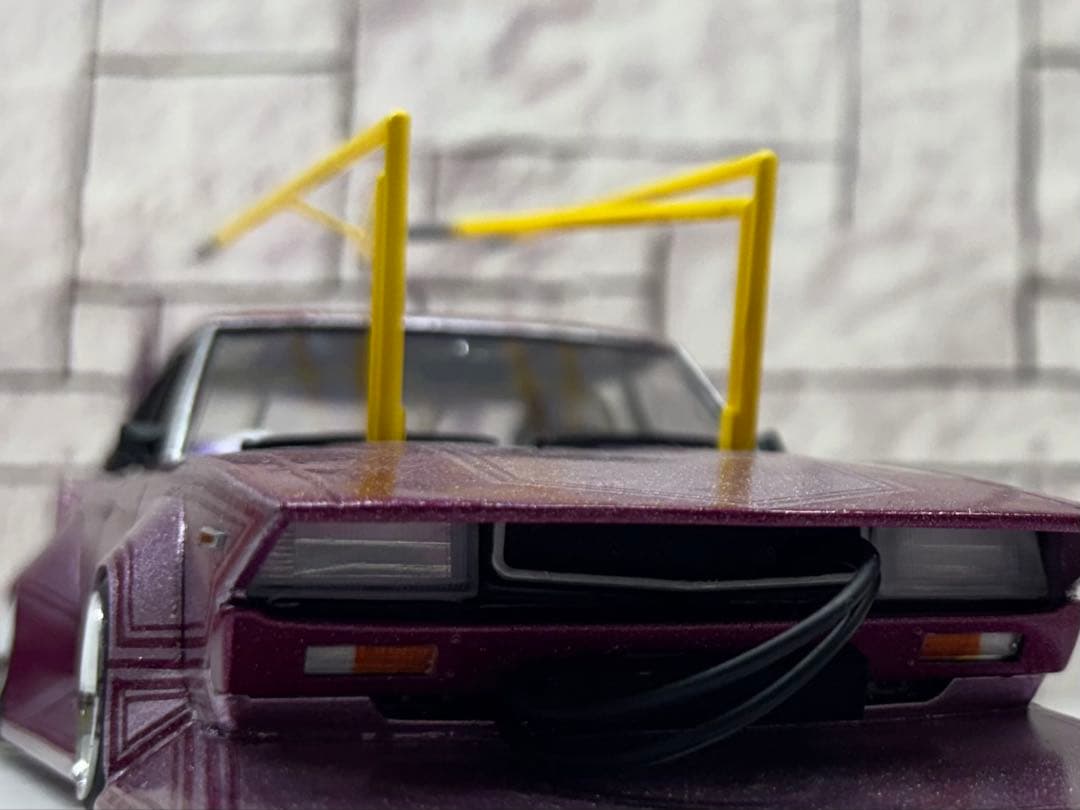 アオシマ　ケンメリ4ドア　完成品　1/24 メタリックレッド