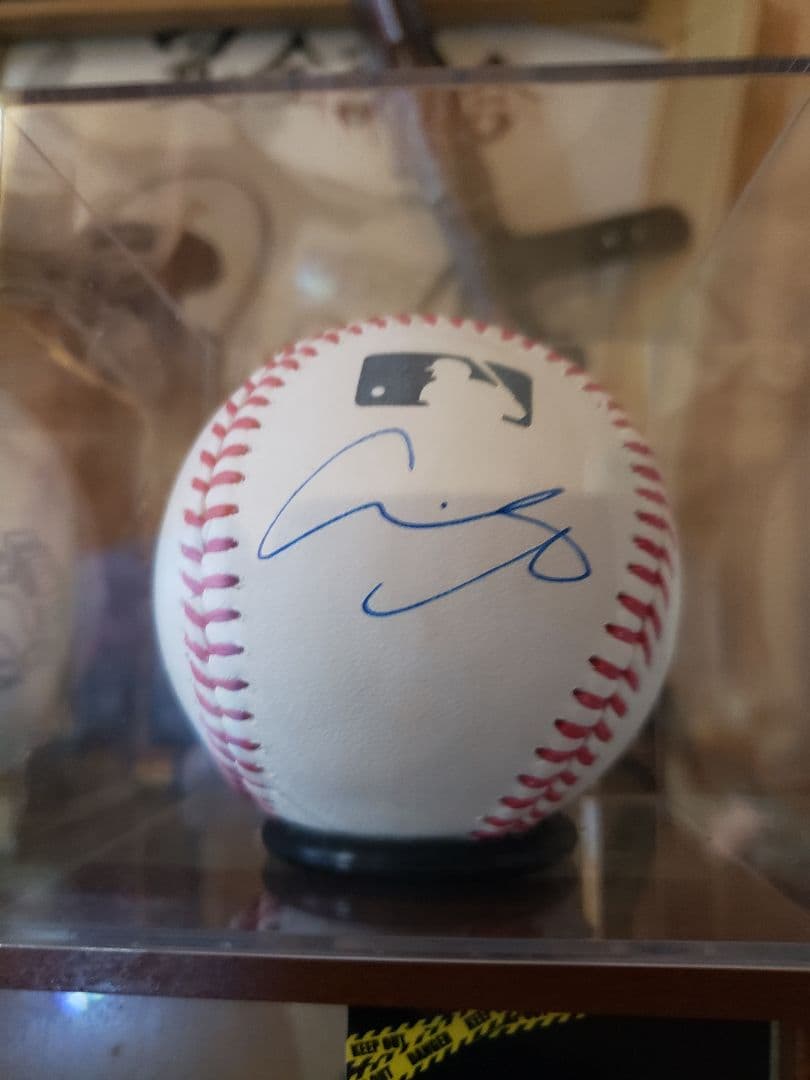 スーパースター！大谷翔平直筆サインボール、ホログラム証明シール付き！