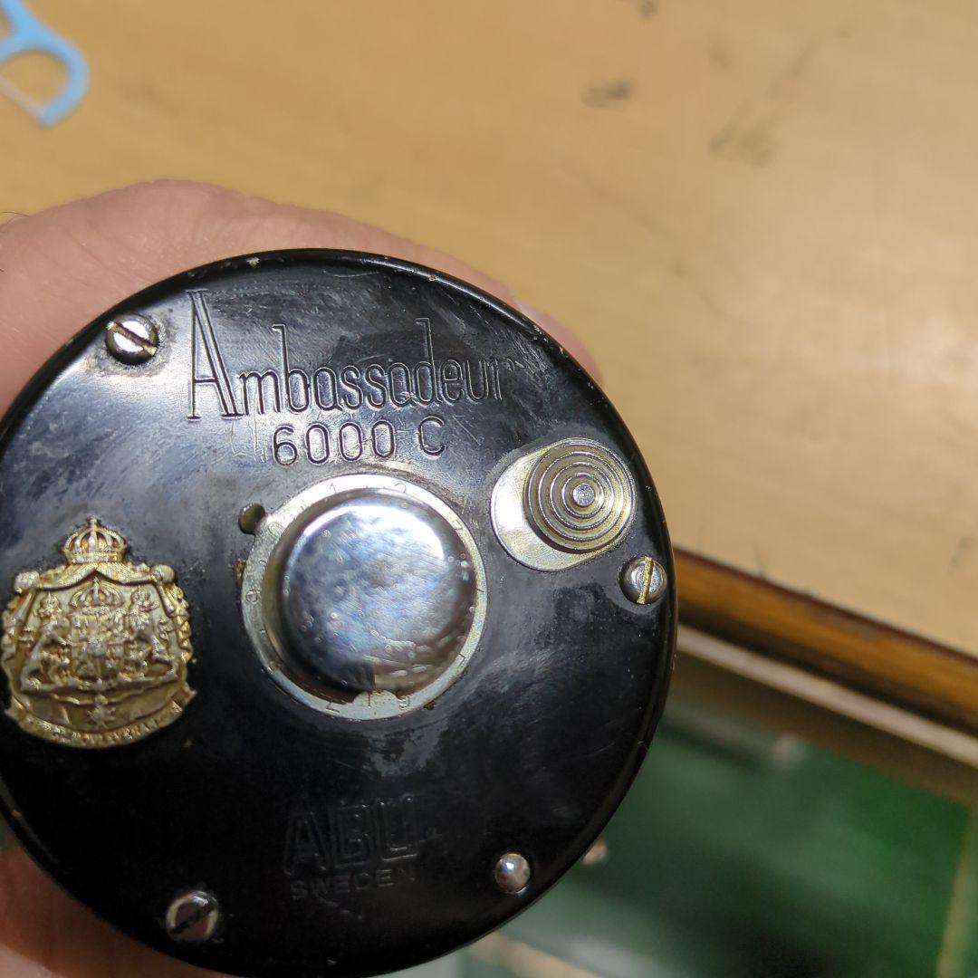 アンバサダー 6000 C ベイトリール ケース付き