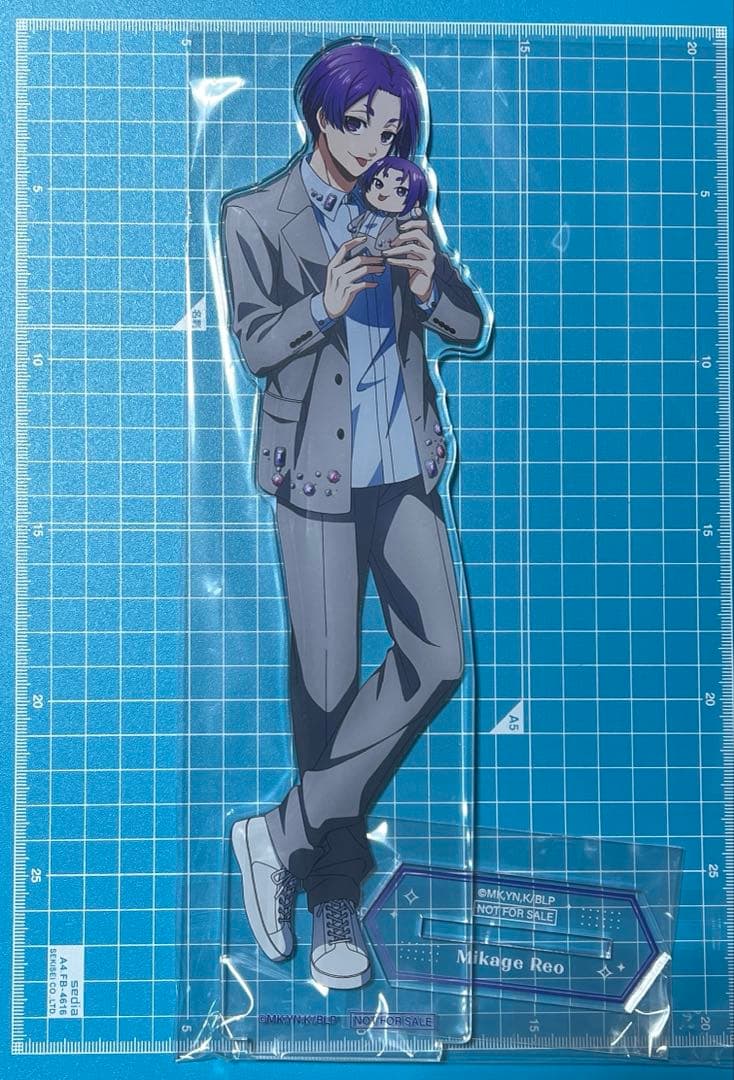 ブルロ　マルイ　アクスタ　玲王