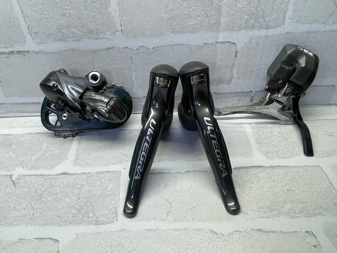 シマノ　アルテグラ6770 di2 ３点セット