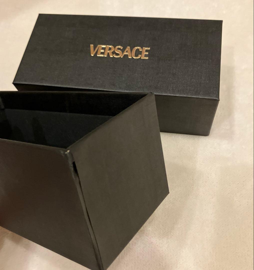 【2/9まで：savanna.dg88さま専用 】VERSACE サングラス