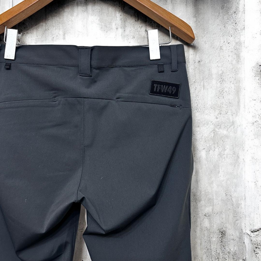 TFW49　ストレッチスリムグレーパンツ　サイズM　we324