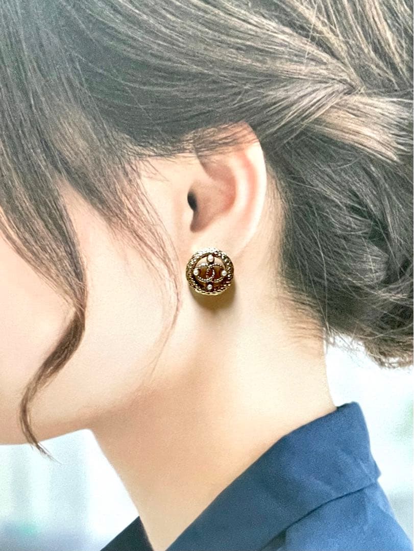 正規品CHANELサークルパールピアス　片方