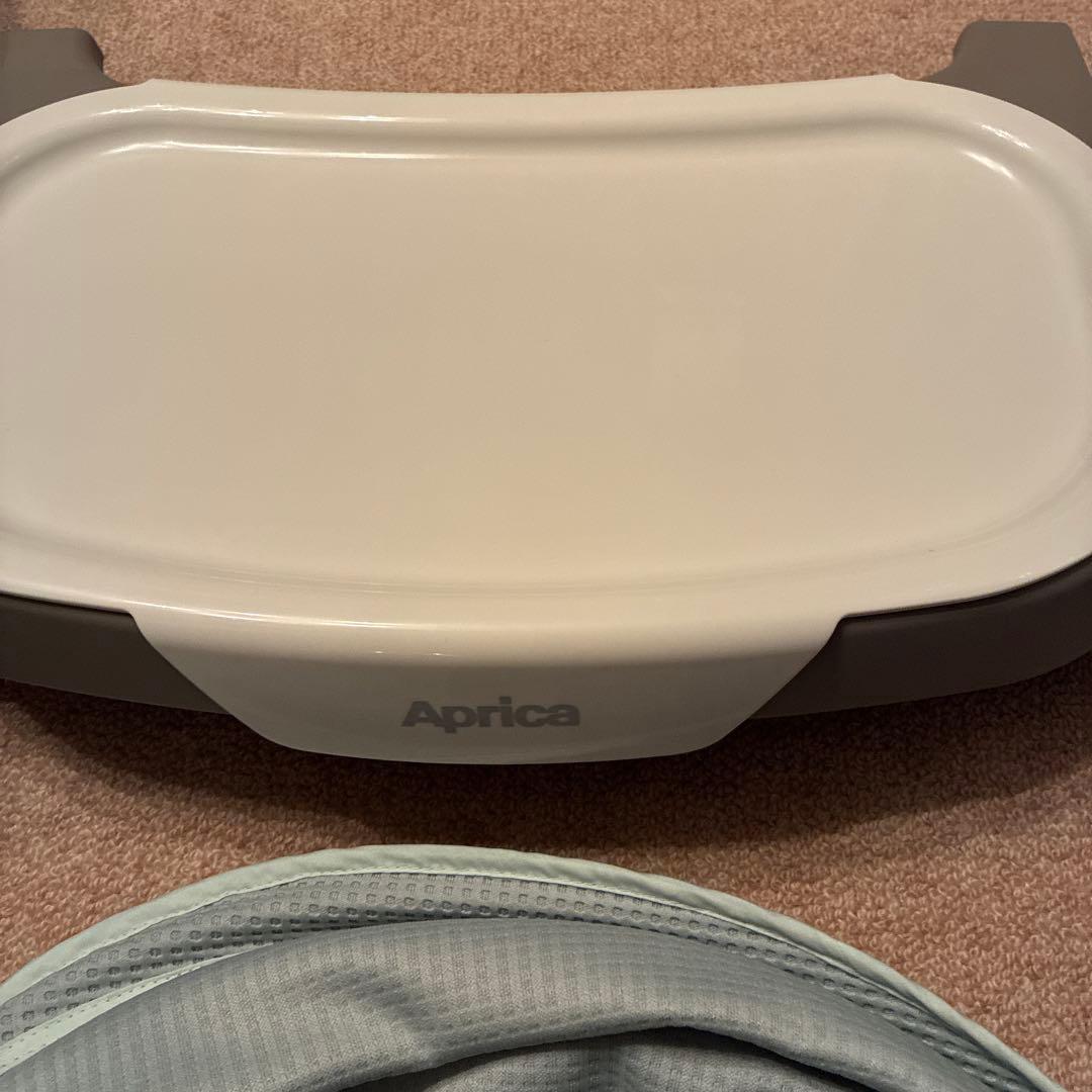 Aprica ハイローベッド＆チェア ユラリズム 電動タイプ　ピスタチオグリーン