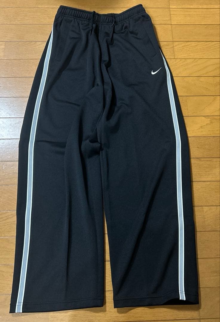 NIKE ナイキ　トレーニング　ジャージ　上下 　セットアップ　黒　L