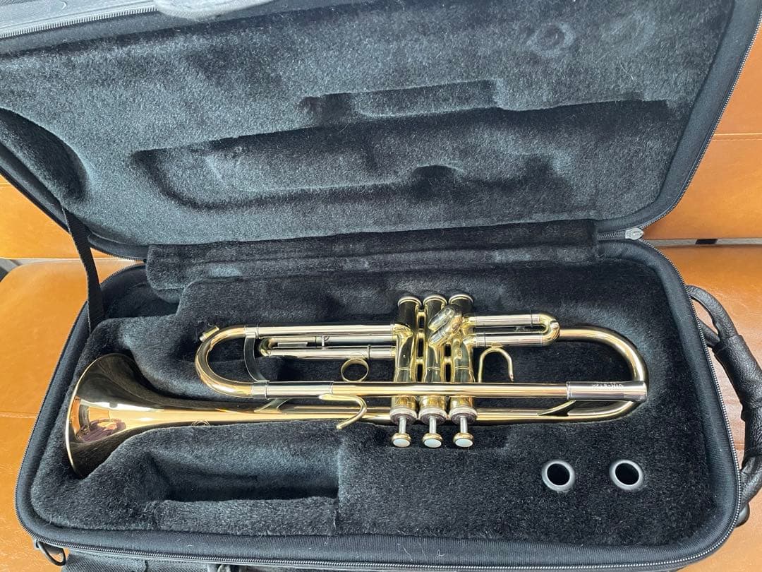 トランペット　JUPITER812R 純正ケース付　希少　ジュピター