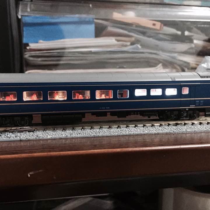 あさかぜ24系LED室内灯確認用電球色