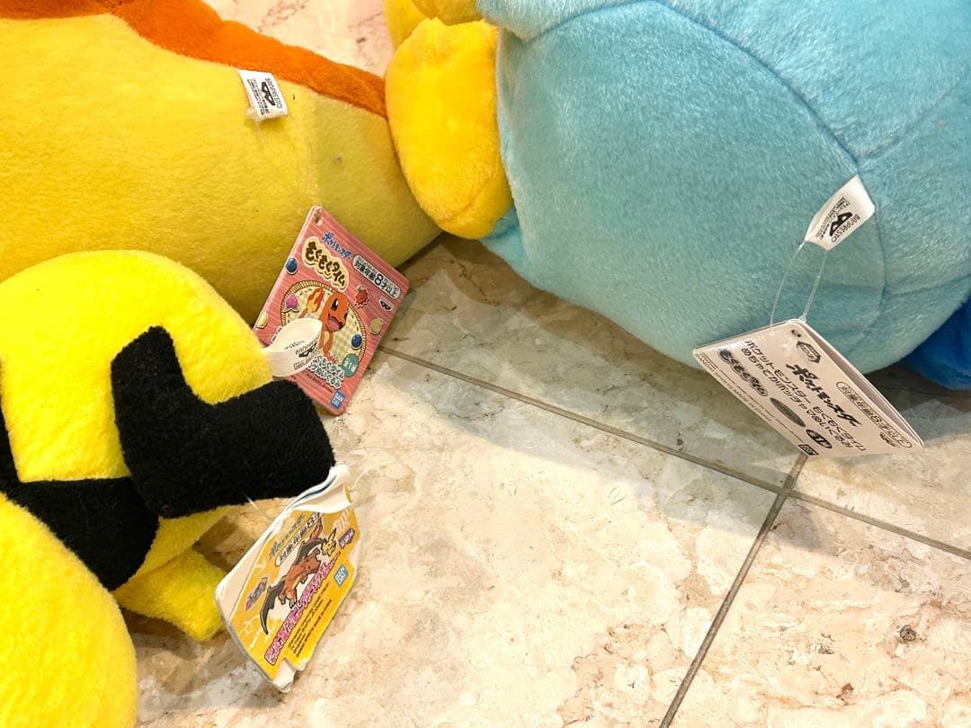 ポケットモンスターぬいぐるみ　ポケモンセンター　ポケモン　ヒトカゲ　ピカチュウ