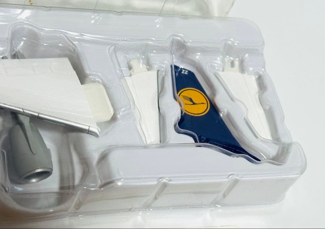 航空機・ヘリコプター 1/200 Lufthansa Airbus A320-200 D-AIZZ