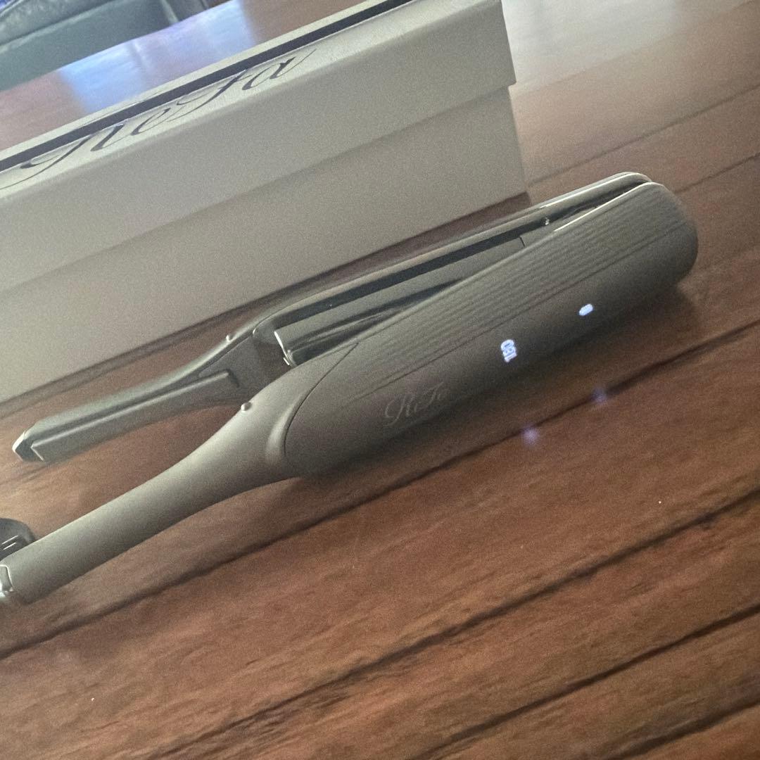 リファフィンガーアイロン ST6 ダークシルバー 2026年新品購入