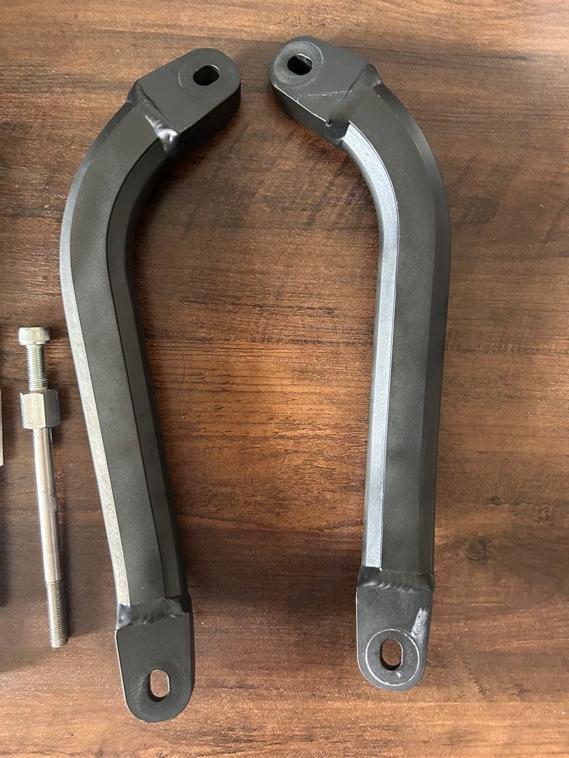 【期間限定出品】OVER RACING サブフレーム　z650rs