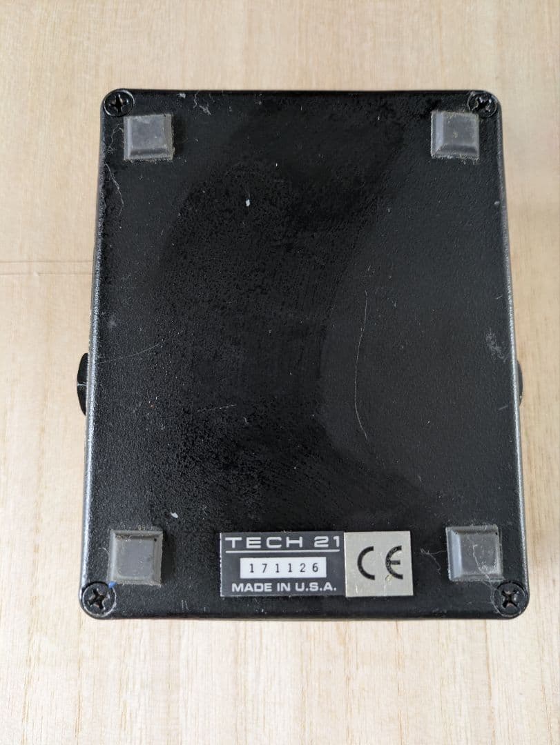 ぽ*ん様 Tech 21 SansAmp Classic ギターエフェクター