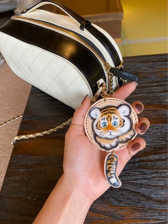 レザークラフト　本革　ペット　マグネット　アクセサリー　オーダーメイド