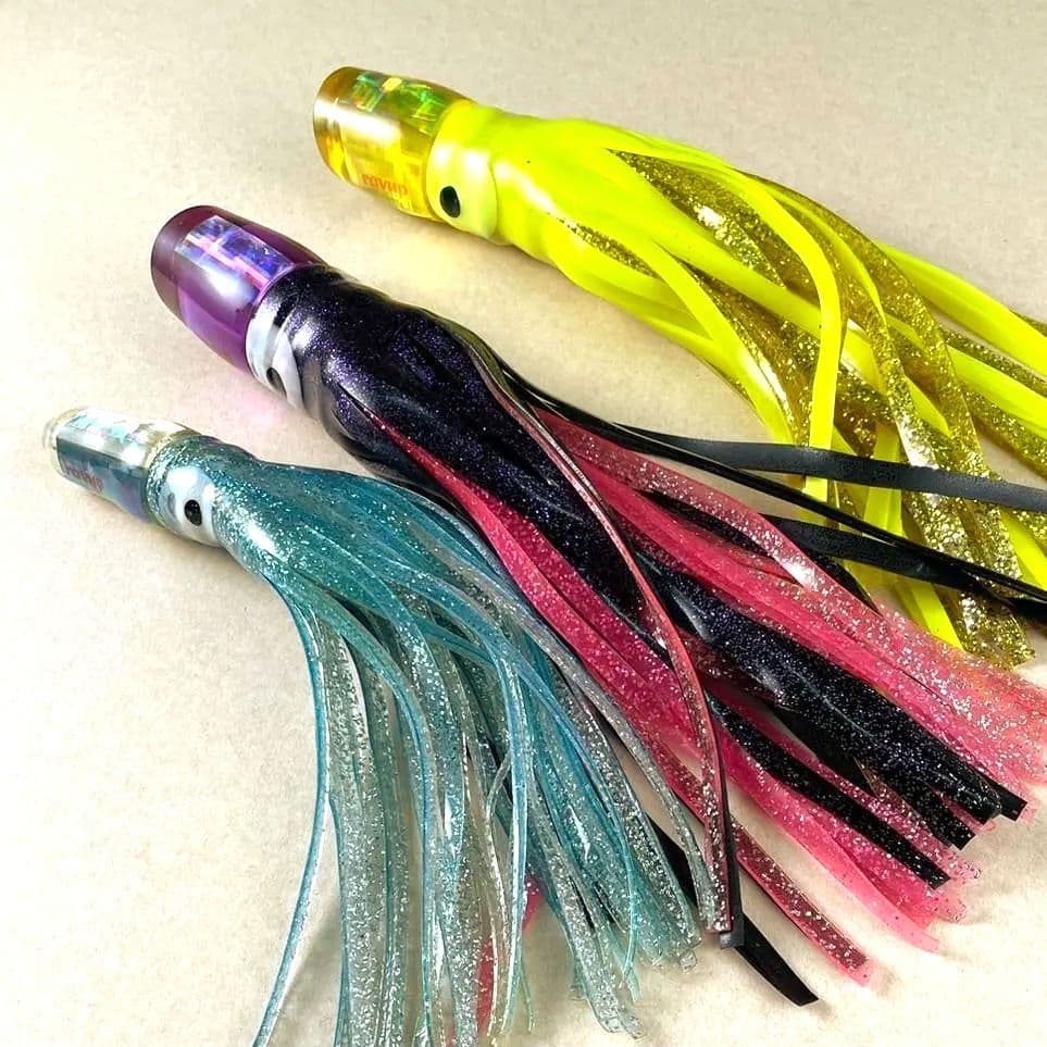 【未使用】スカートルアー 3本セット トローリングルアー　ソフトヘッド　カジキ