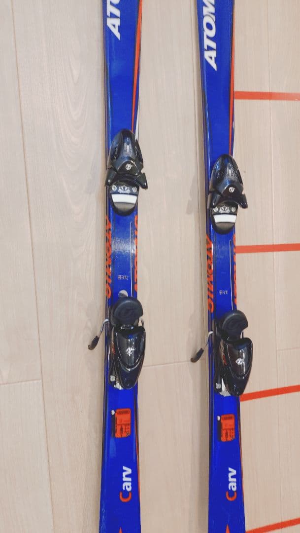 Atomic スキー 板 青色 ビンディング付き