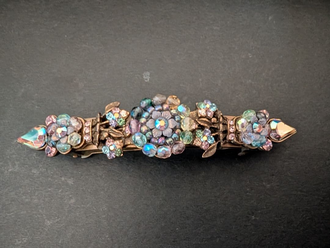 ミハエルネグリン　バレッタ　パープル系