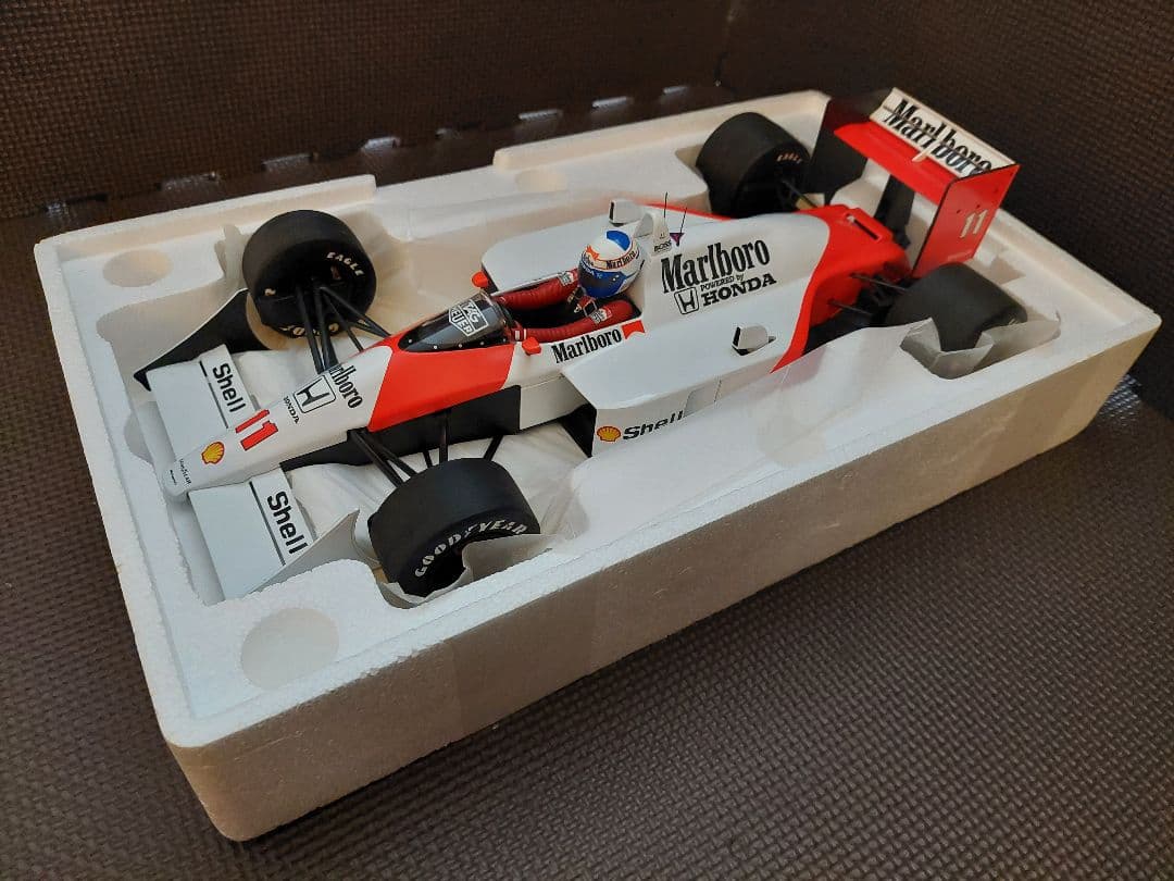 1/12 PMA マクラーレンMP4/4 A.プロスト マルボロ仕様