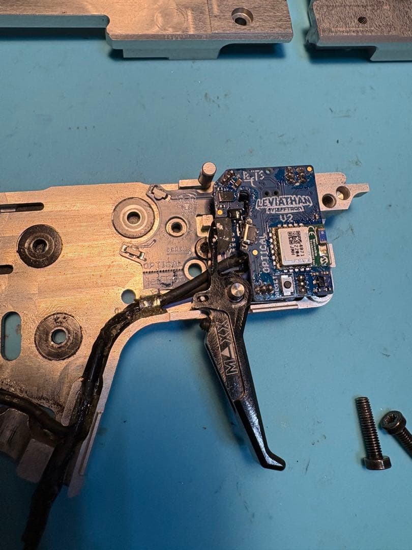 retroarms v2メカボックス 分割式Leviathan基板付き