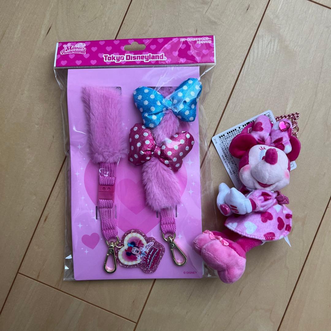 ディズニー　ミニー　パルパル　スマホアクセサリー　ぬいぐるみチャーム