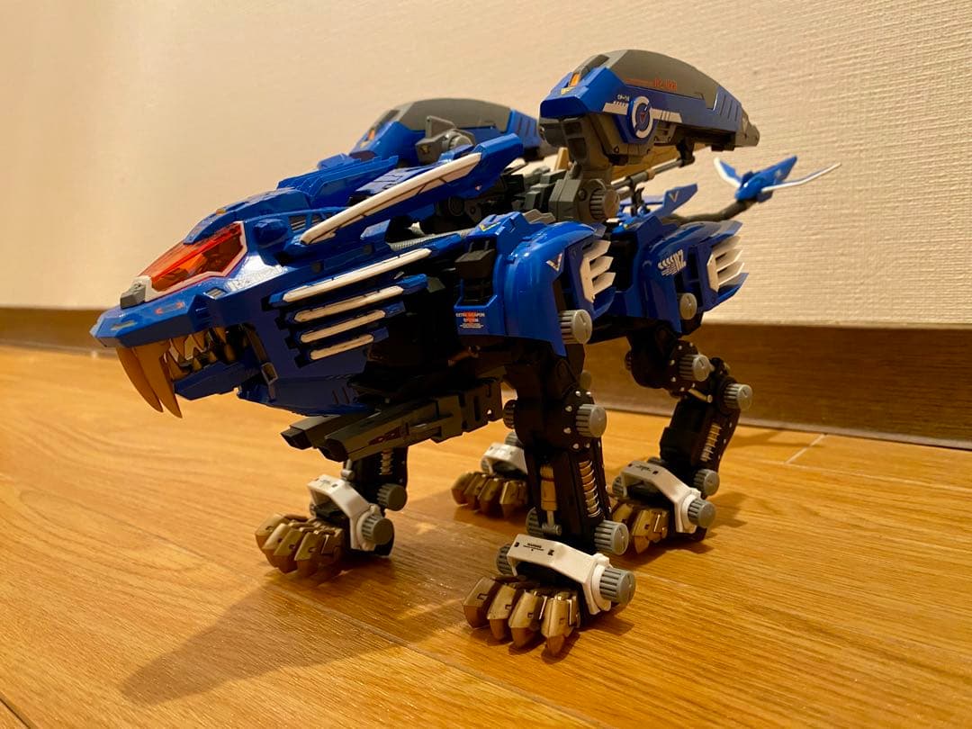 コトブキヤ ZOIDS HMM ブレードライガーAB 塗装済み