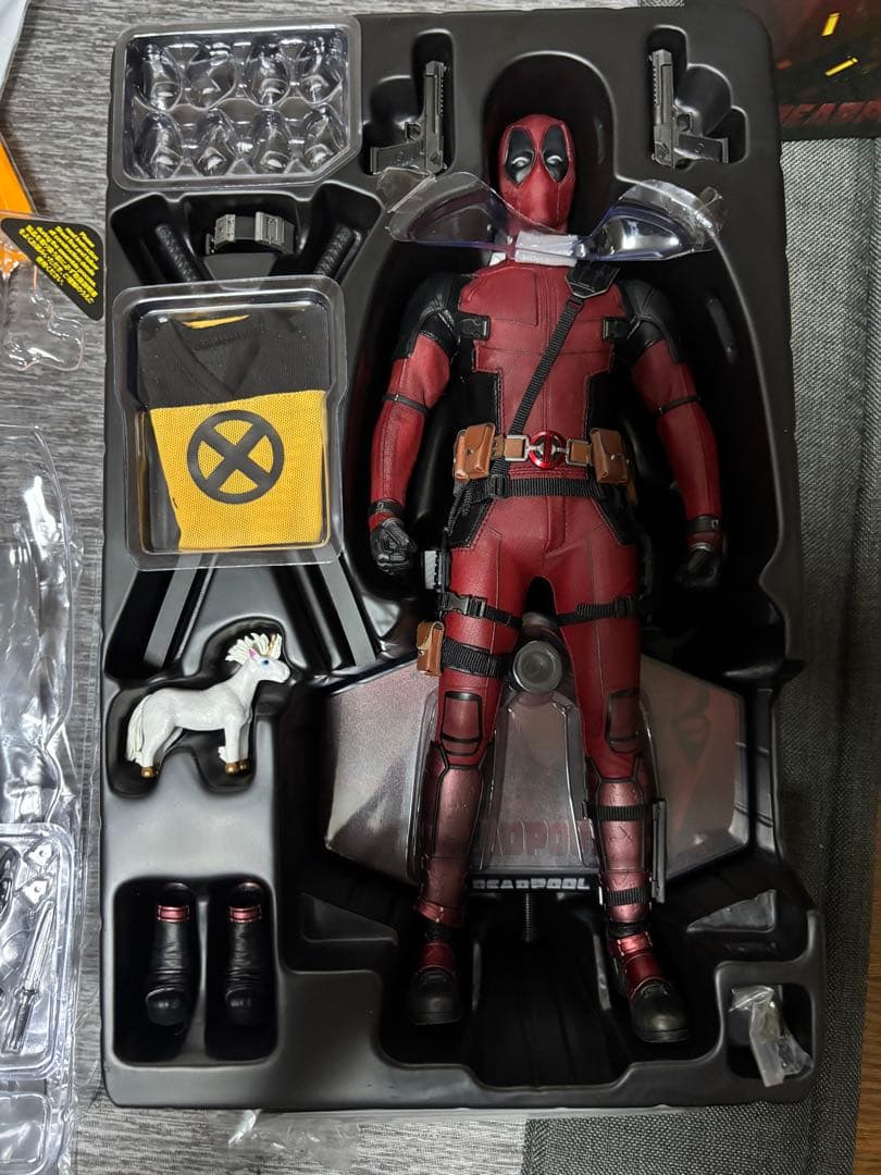 デッドプール　ホットトイズ　デッドプール2
