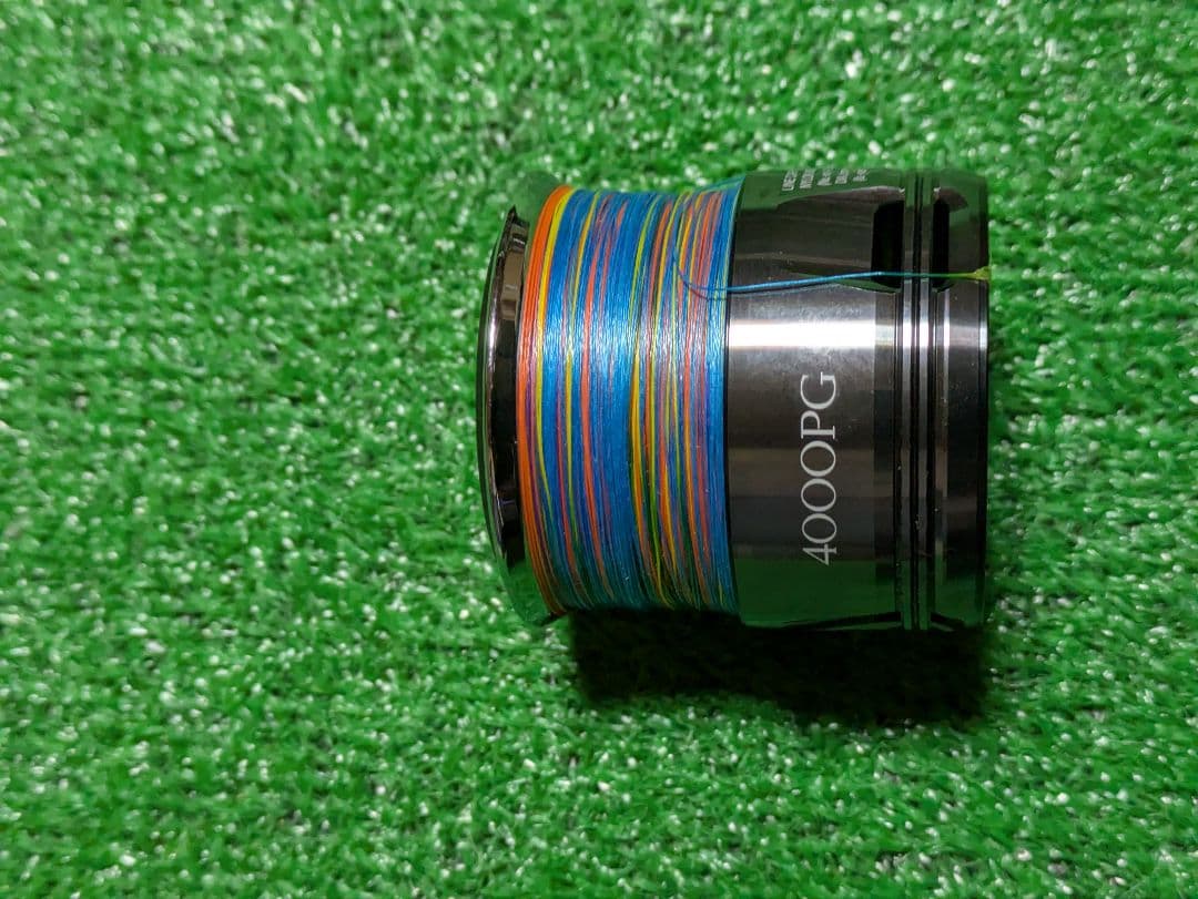 新品未使用。24ツインパワー4000PG純正スプール