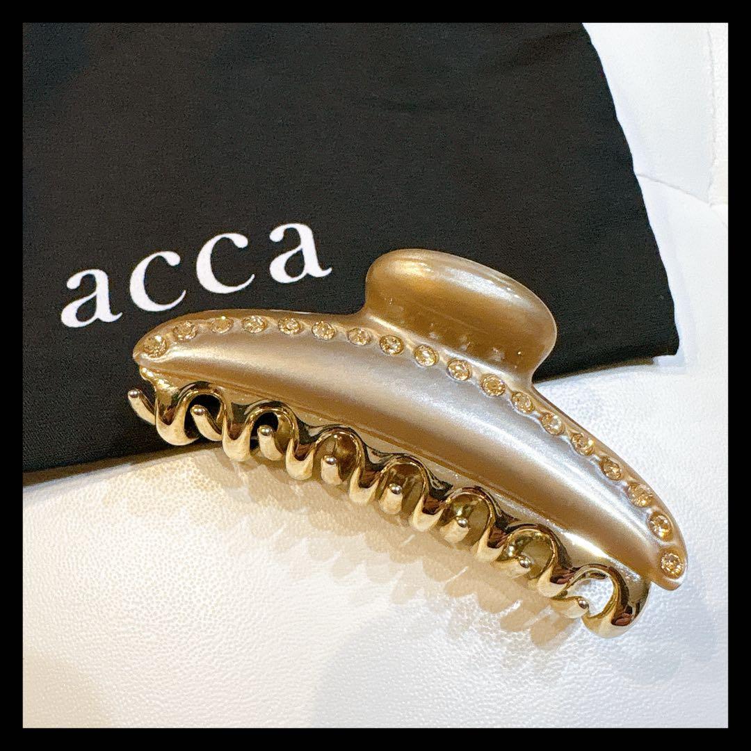 【極美品】acca ベージュ/ゴールド　ビジュー付ヘアクリップ　ティアラクイーン