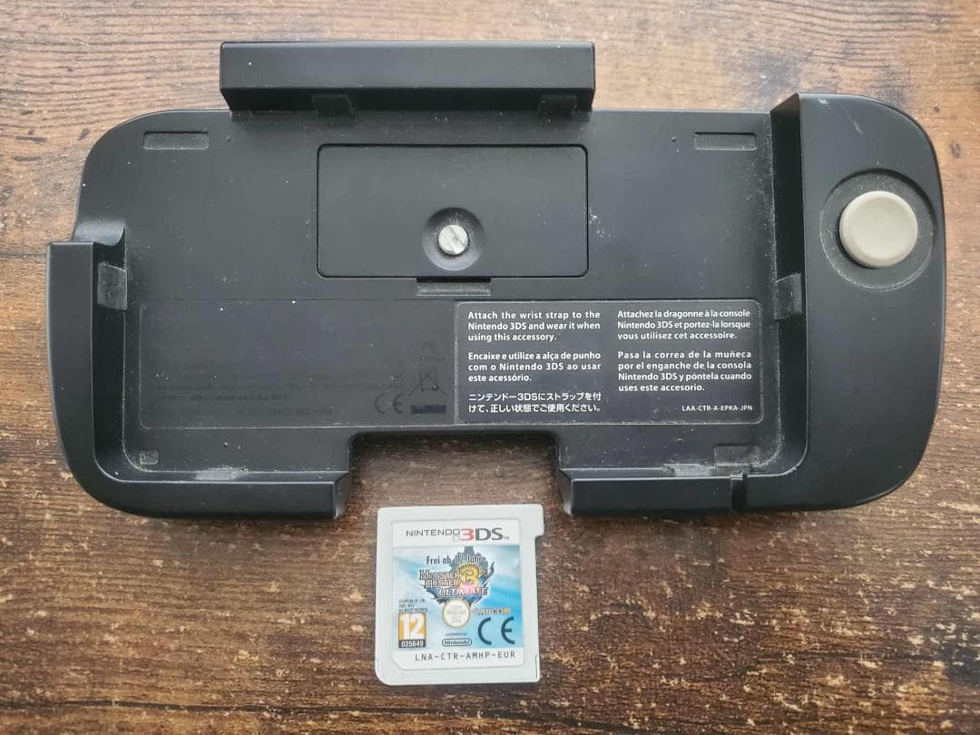【激レアセット】3DS MH3G (TRI G) 欧州版 拡張スライドパッド付