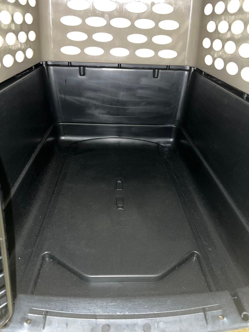 犬用ケージ グレー 中型犬用 通気孔付き