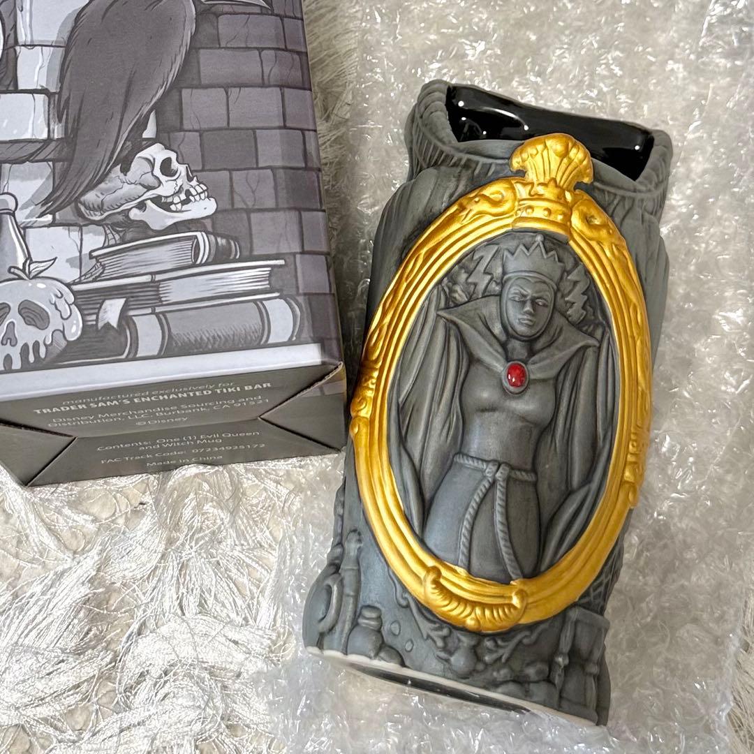 チキバー エヴィルクイーン マグ トレーダーサム TIKI BAR ヴィランズ